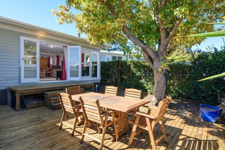 Photo of property in 60 Fairdene Avenue, Henderson, Auckland, 0610