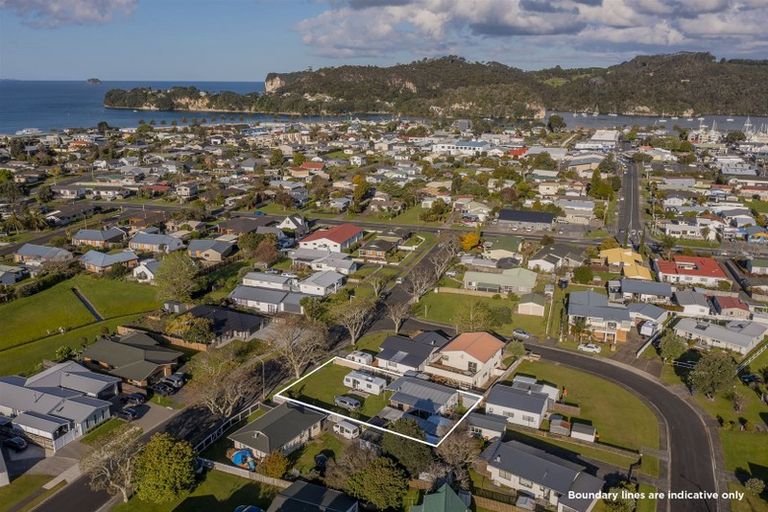 Photo of property in 12 Whitby Avenue, Whitianga, 3510