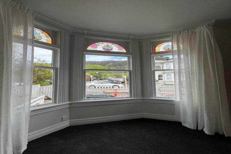 Photo of property in 18 Portland Crescent, Thorndon, Wellington, 6011