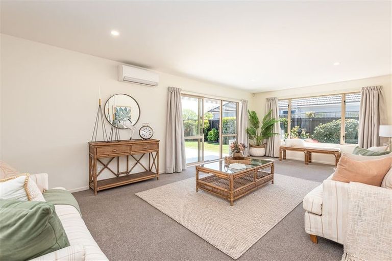 Photo of property in 53 Saint Martins Road, Saint Martins, Christchurch, 8022