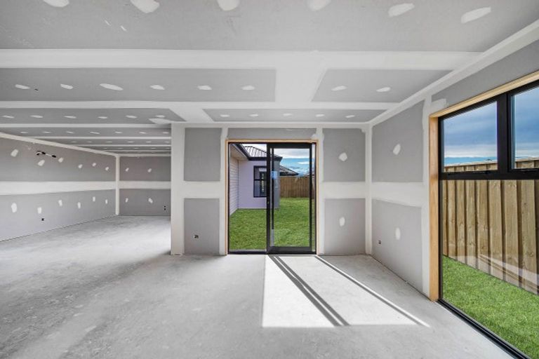 Photo of property in 7 Cousins Street, Woodend, 7691