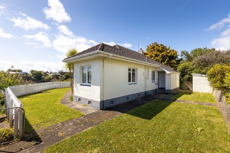 Photo of property in 8 Lynmouth Heights, Lynmouth, New Plymouth, 4310