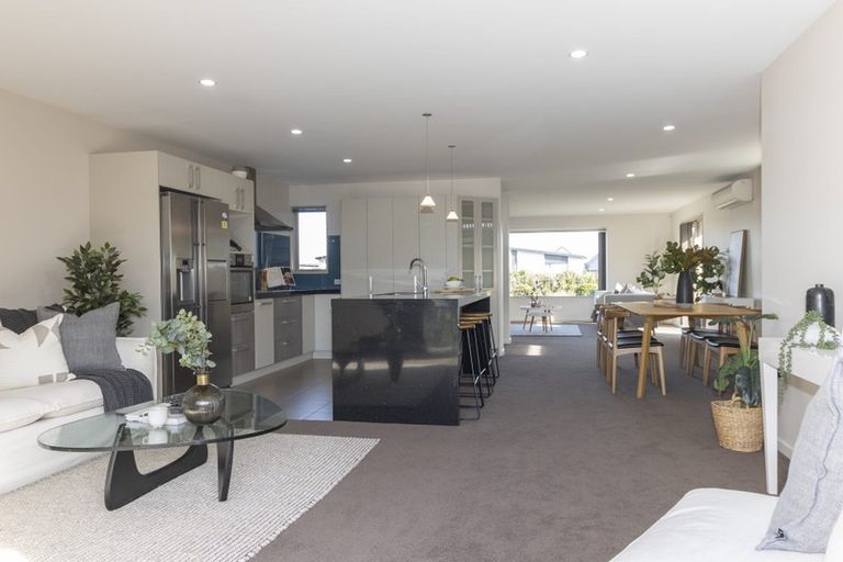 Photo of property in 73 Rannoch Drive, Broomfield, Christchurch, 8042