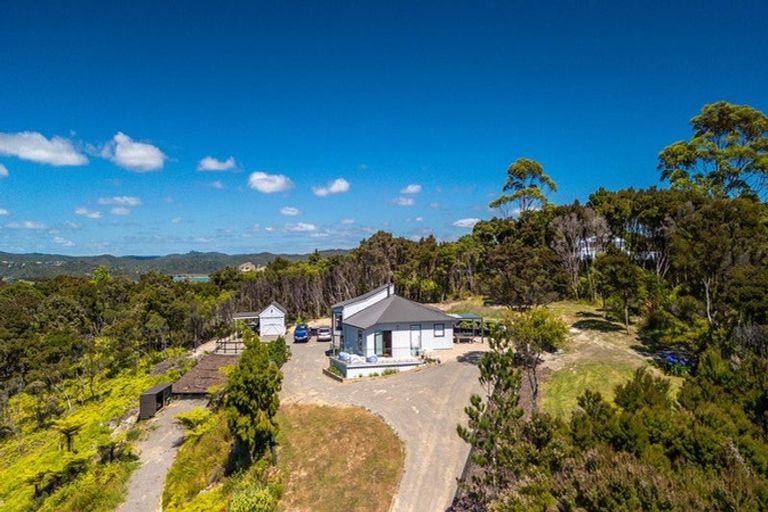 Photo of property in 77 Te Wahapu Road, Russell, 0272