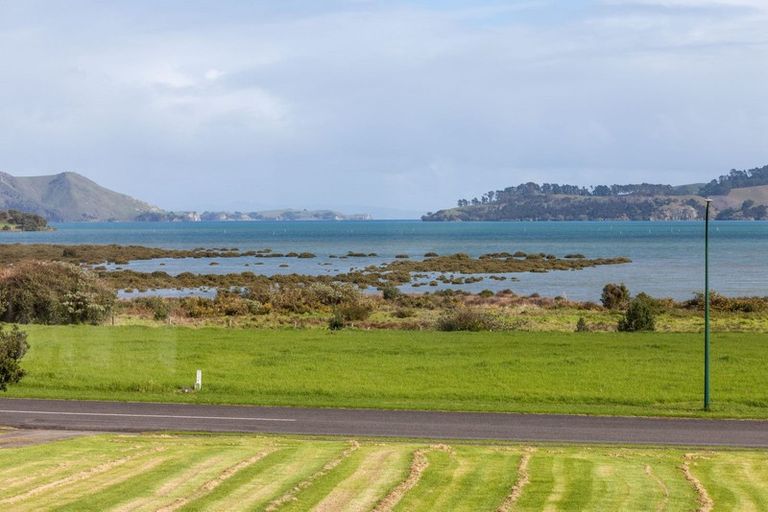 Photo of property in 13 Koromiko Drive, Coromandel, 3506