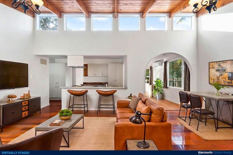 Photo of property in 34 Kingdale Road, Henderson, Auckland, 0610