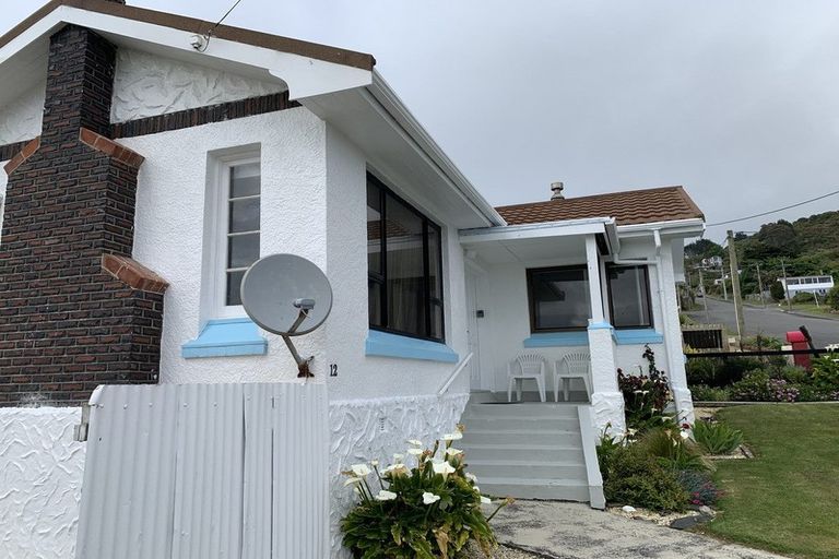 Photo of property in 12 Walker Street, Bluff, 9814