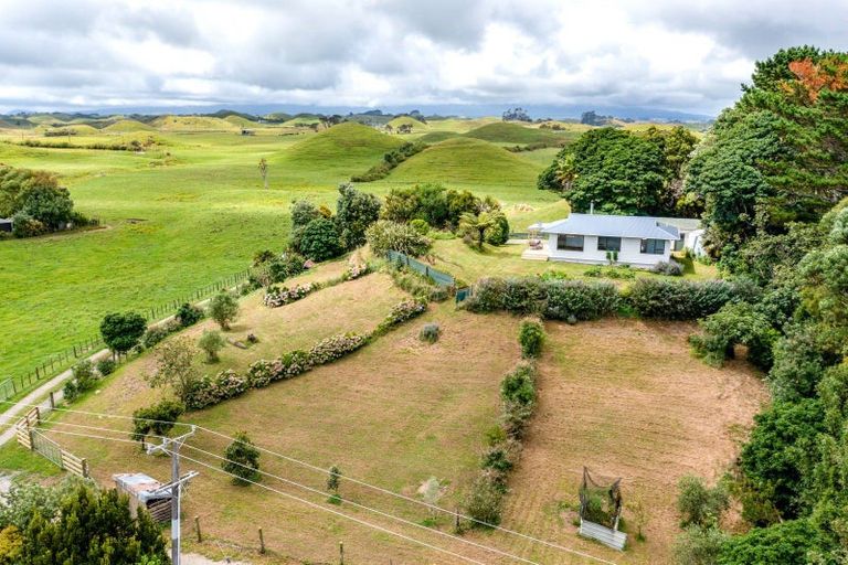 Photo of property in 6388 South Road, Pungarehu, Opunake, 4685