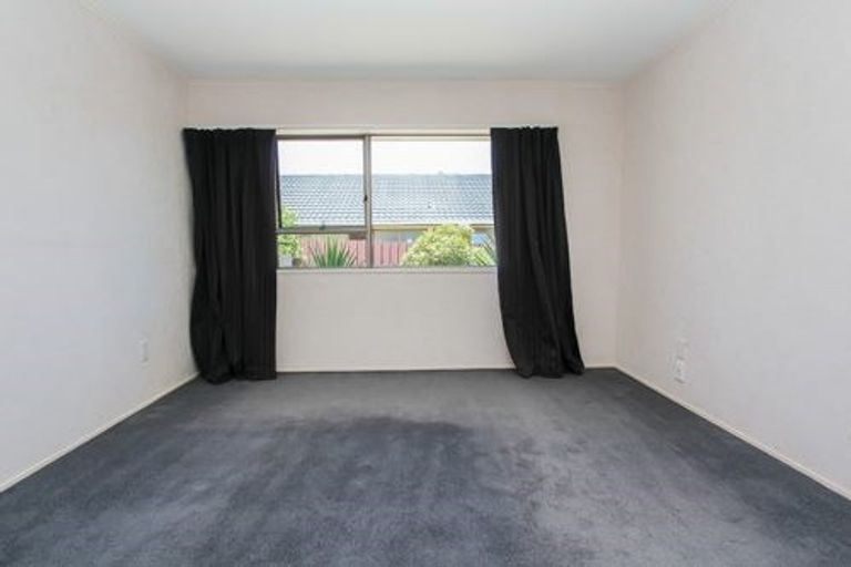 Photo of property in 22 Knightsbridge Place, Dinsdale, Hamilton, 3204