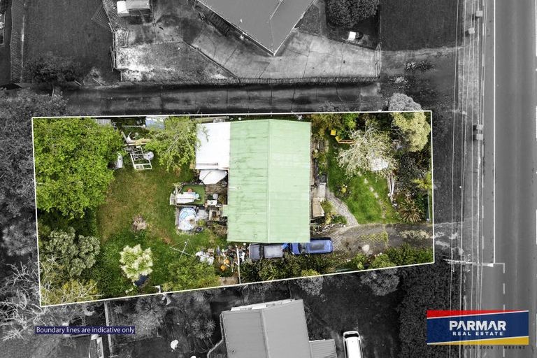 Photo of property in 103 Triangle Road, Massey, Auckland, 0614