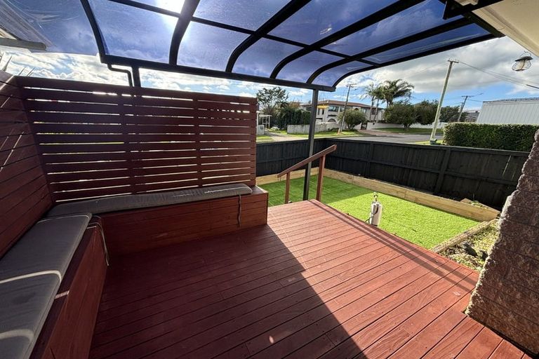 Photo of property in 2/30 Union Street, Papakura, 2110