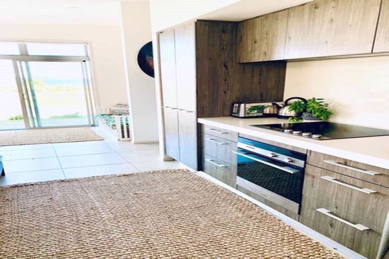 Photo of property in 14 Hampton Mews, Snells Beach, 0920