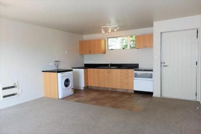 Photo of property in 4/32 Cranmer Square, Christchurch Central, Christchurch, 8013