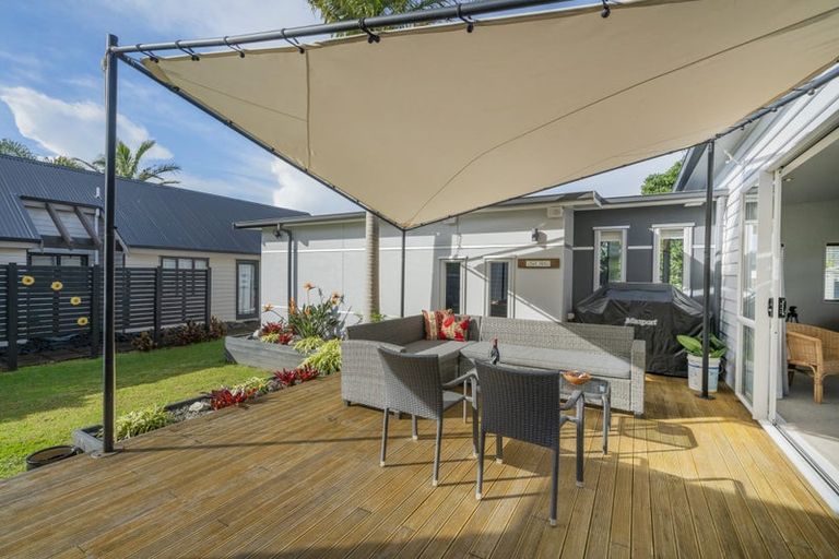 Photo of property in 2 Pelican Place, Whitianga, 3510