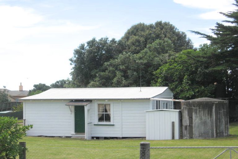 Photo of property in 2 Pare Street, Wainui, Gisborne, 4010