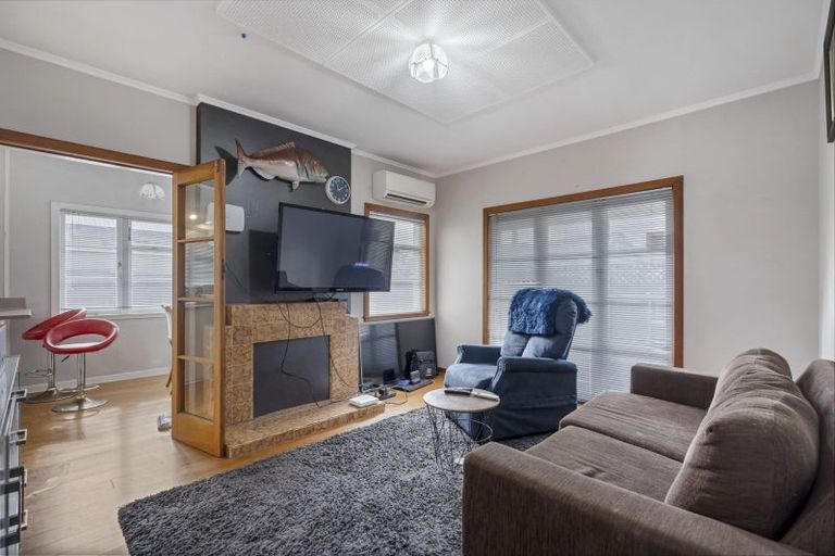 Photo of property in 2 Keays Road, Avenues, Whangarei, 0110