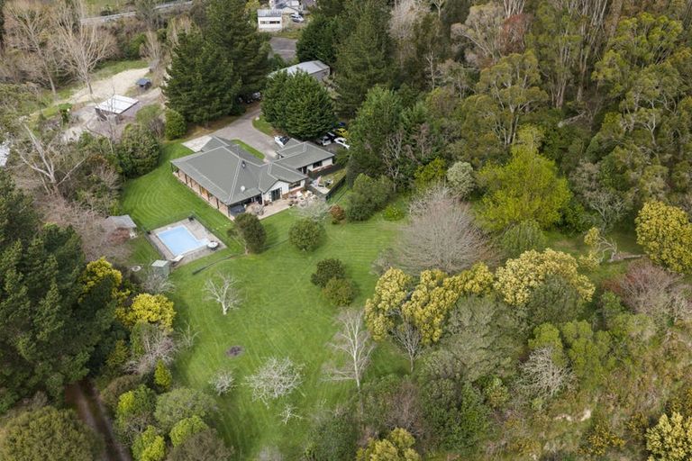 Photo of property in 320 Aokautere Drive, Aokautere, Palmerston North, 4471