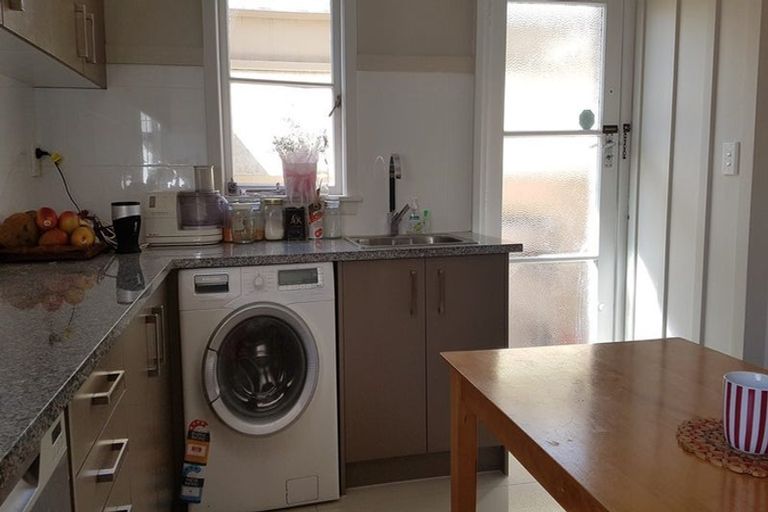 Photo of property in 1/19 Huron Street, Takapuna, Auckland, 0622