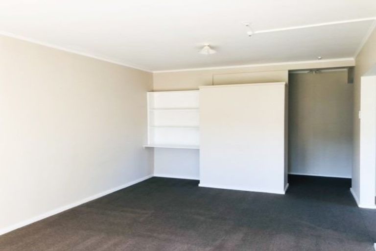 Photo of property in 95 Farmer Crescent, Taita, Lower Hutt, 5011