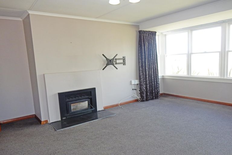Photo of property in 12 Harlech Street, Oamaru North, Oamaru, 9400