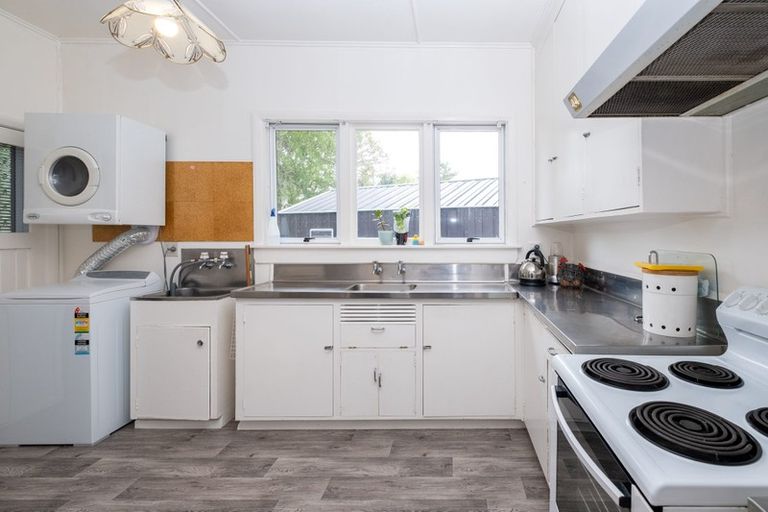 Photo of property in 51 Union Street, Hawera, 4610