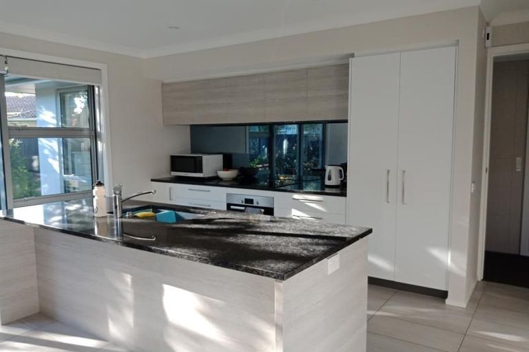 Photo of property in 79a Cambridge Terrace, Waterloo, Lower Hutt, 5011