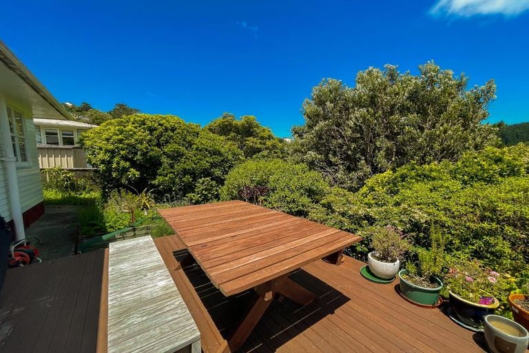 Photo of property in 15 Vancouver Street, Kingston, Wellington, 6021