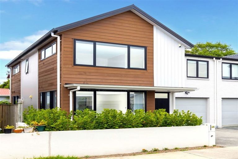 Photo of property in 68 Seafarer Crescent, Stanmore Bay, Whangaparaoa, 0932