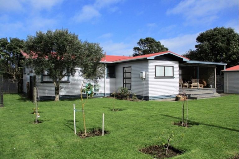 Photo of property in 63 Fox Street, Opunake, 4616