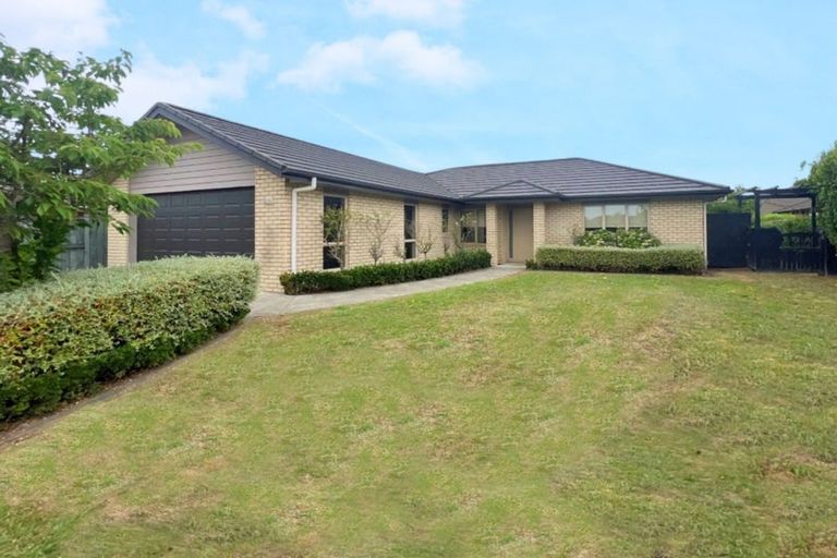 Photo of property in 17 Wessex Place, Rototuna North, Hamilton, 3210