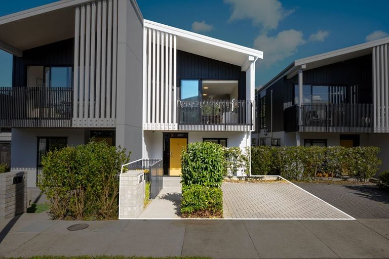 Photo of property in 5 Awamarino Way, Westgate, Auckland, 0614