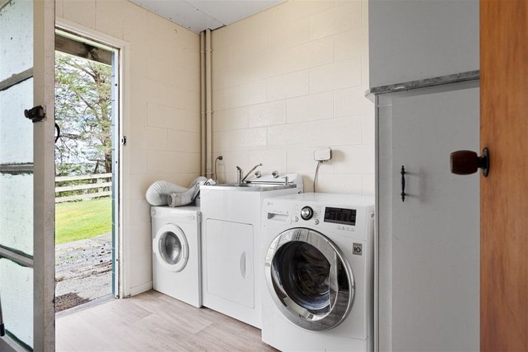 Photo of property in 1 Domain Road, Kawakawa, 0210