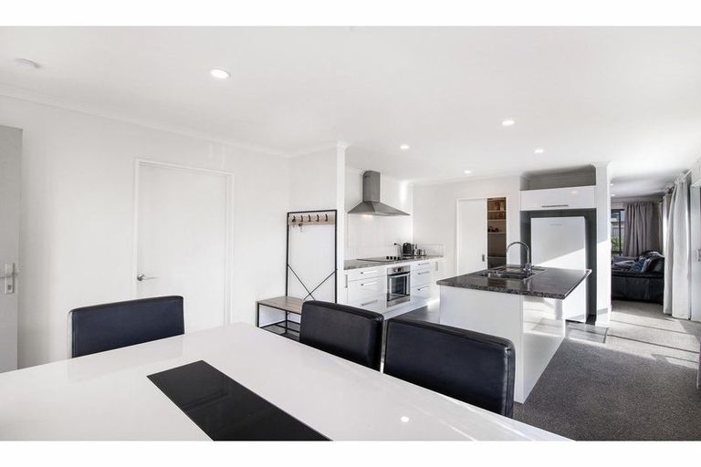 Photo of property in 122 Chinnerys Road, Woodend, 7610