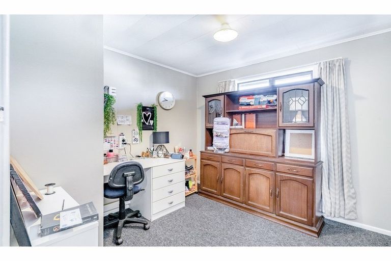 Photo of property in 8 Mackenzie Street, Winton, 9720
