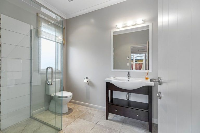 Photo of property in 10 Serena Key, Papamoa Beach, Papamoa, 3118