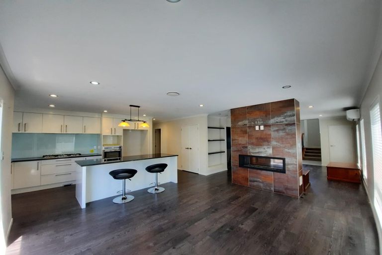 Photo of property in 3 Evelina Lane, Flat Bush, Auckland, 2019