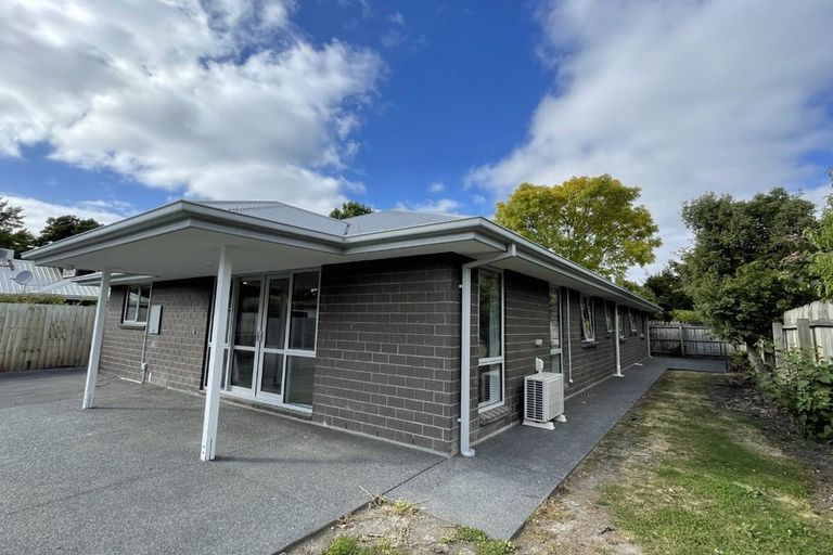 Photo of property in 107 Waimairi Road, Ilam, Christchurch, 8041