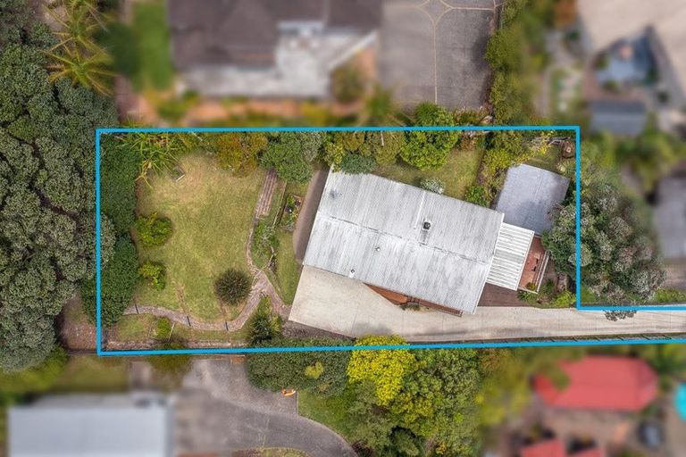 Photo of property in 94 Saddleback Rise, Murrays Bay, Auckland, 0630