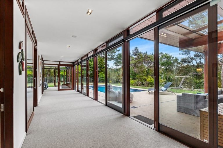 Photo of property in 20 Oscar Road, Greenhithe, Auckland, 0632