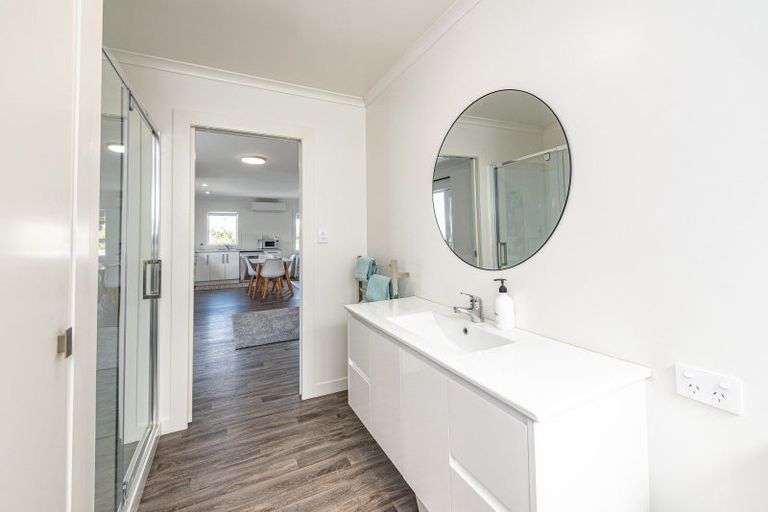 Photo of property in 43 Rangiora Street, Castlecliff, Whanganui, 4501