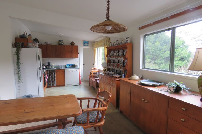Photo of property in 28 Tanekaha Lane, Kerikeri, 0294