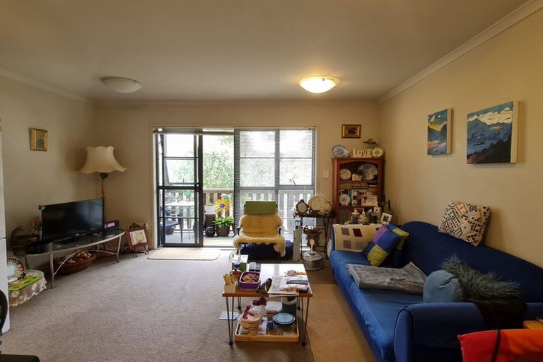 Photo of property in 24/8 Carolina Place, Albany, Auckland, 0632