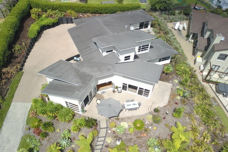 Photo of property in 215d Schnapper Rock Road, Schnapper Rock, Auckland, 0632