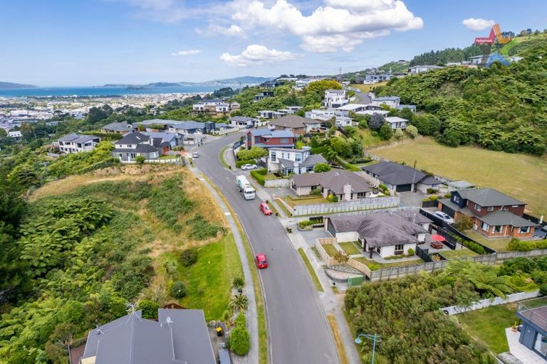 Photo of property in 10 Meadowbank Drive, Belmont, Lower Hutt, 5010