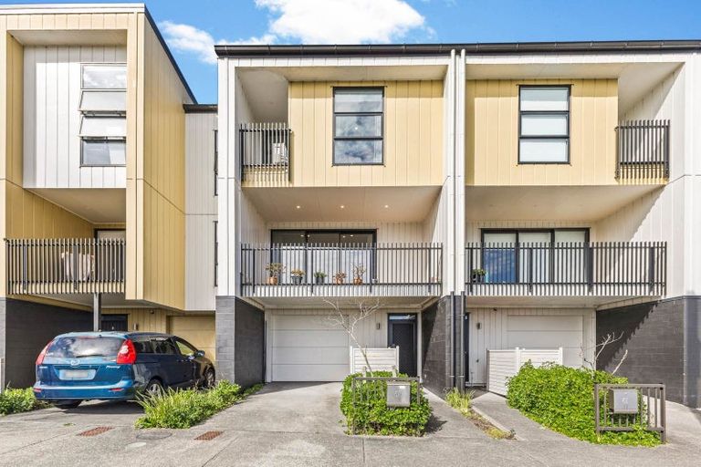 Photo of property in 43 Bonnette Road, Flat Bush, Auckland, 2019