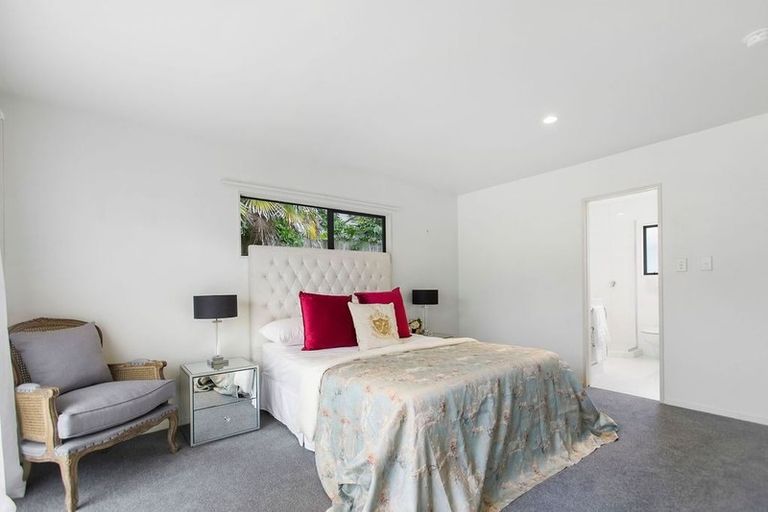 Photo of property in 80 Caribbean Drive, Unsworth Heights, Auckland, 0632