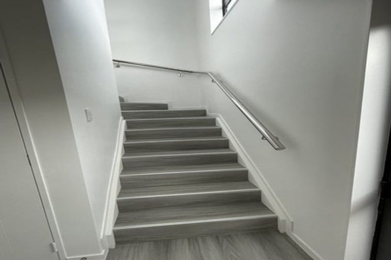 Photo of property in 9d Julian Place, Otara, Auckland, 2023