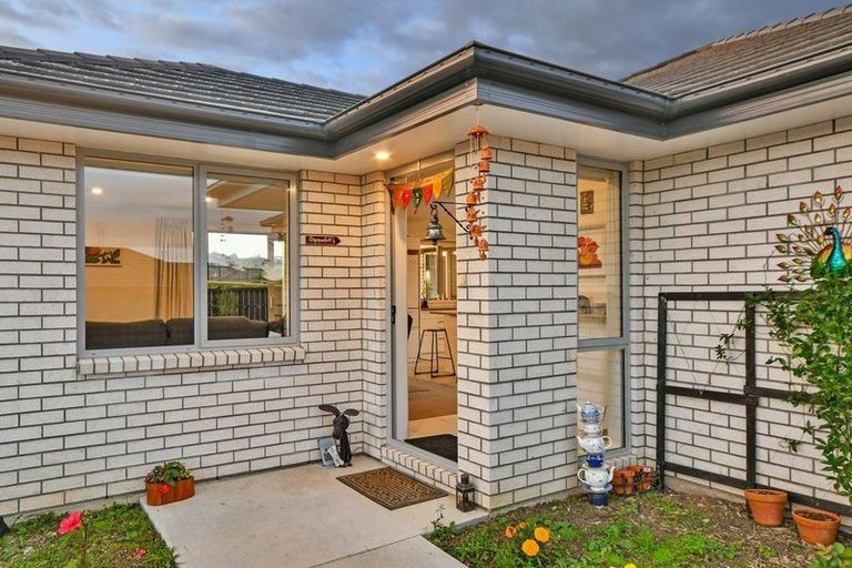 Photo of property in 12 Theobald Street, Pokeno, 2402