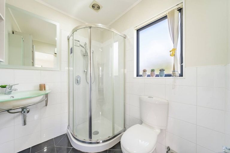 Photo of property in 114 Tirohanga Road, Tirohanga, Lower Hutt, 5010