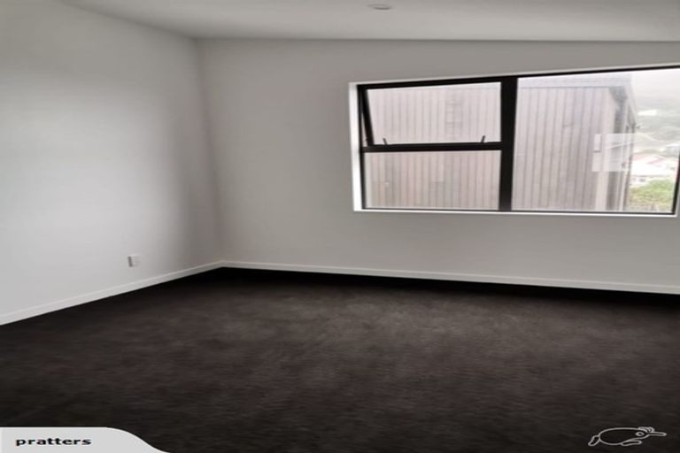 Photo of property in 12/20 Trent Street, Island Bay, Wellington, 6023